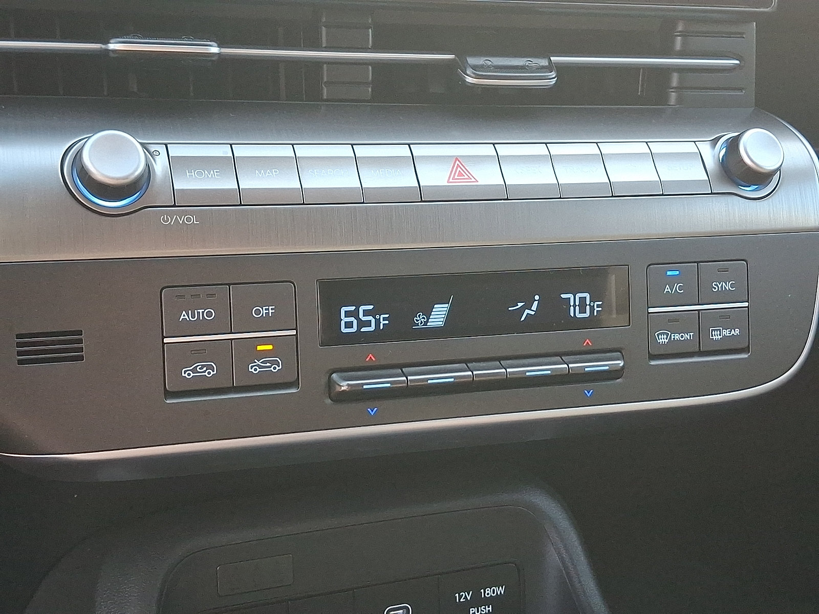 Certified 2025 Hyundai Kona SEL FWD image 16