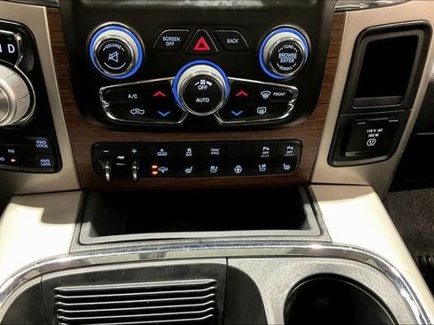 Used 2017 RAM 1500 Laramie w/ Convenience Group AWD/4WD image 17