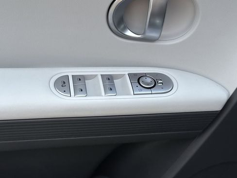 Certified 2024 Hyundai Ioniq 5 SEL AWD/4WD image 15