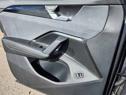 New 2026 Volkswagen Tiguan SE image 21