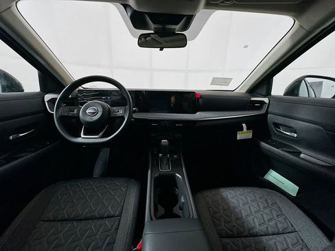 New 2026 Nissan Kicks SV w/ Cold Weather Package FWD image 17