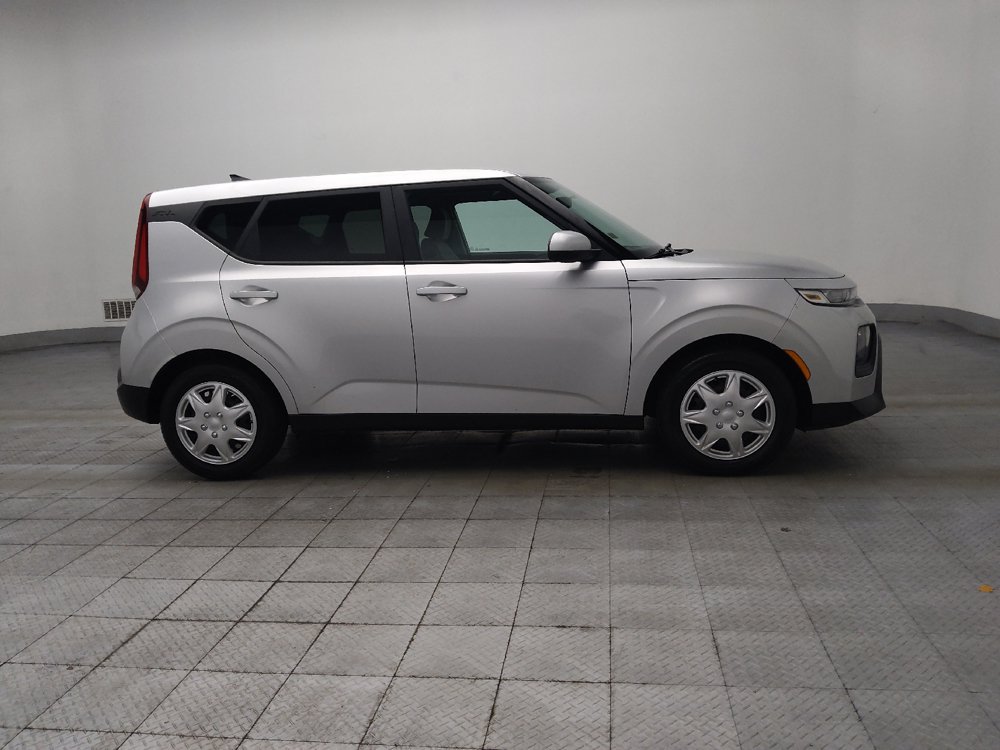 Used 2020 Kia Soul LX FWD image 11