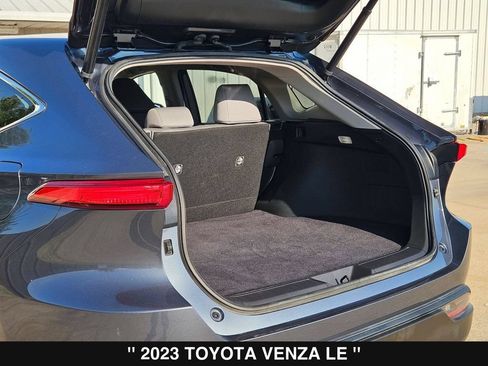 Used 2023 Toyota Venza LE AWD/4WD image 33
