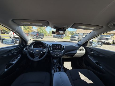 Used 2023 Chevrolet Malibu LT FWD image 26