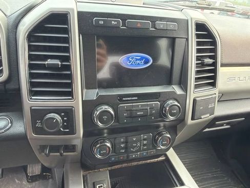 Used 2019 Ford F250 Lariat w/ Lariat Ultimate Package AWD/4WD image 7