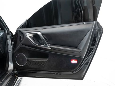 Used 2010 Nissan GT-R Premium image 27