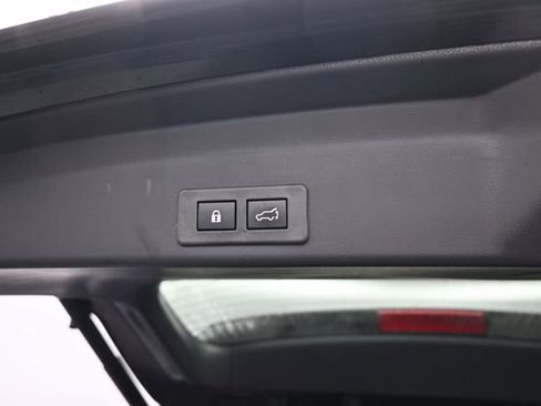 Used 2025 Subaru Ascent Premium AWD/4WD image 7