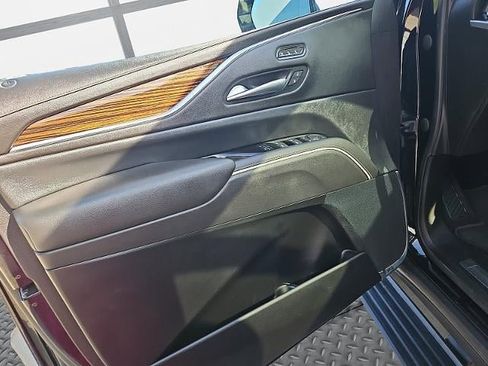 Used 2021 Cadillac Escalade Premium Luxury w/ Driver Assist Tech Package image 32