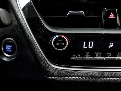 Used 2019 Toyota Corolla SE w/ SE Option Package image 23