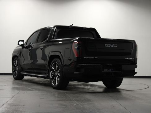 Used 2025 GMC Sierra EV Denali AWD/4WD image 6