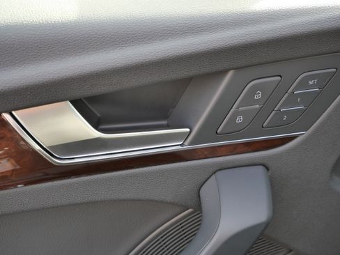 Used 2019 Audi Q5 2.0T Premium Plus image 18