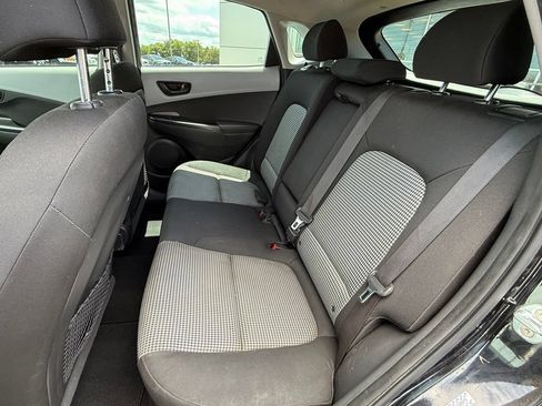 Used 2021 Hyundai Kona SE w/ Cargo Package FWD image 5
