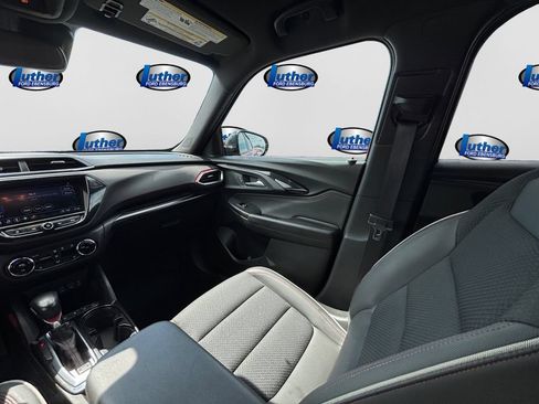 Used 2021 Chevrolet TrailBlazer RS w/ Convenience Package AWD/4WD image 12