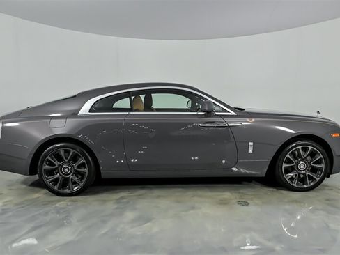 Used 2018 Rolls-Royce Wraith RWD image 11