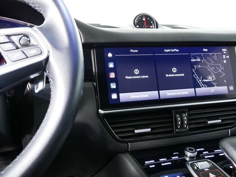 Certified 2023 Porsche Cayenne Platinum Edition AWD/4WD image 13