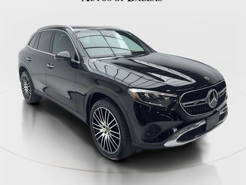 Used 2024 Mercedes-Benz GLC 300 w/ Advanced USB Package image 2
