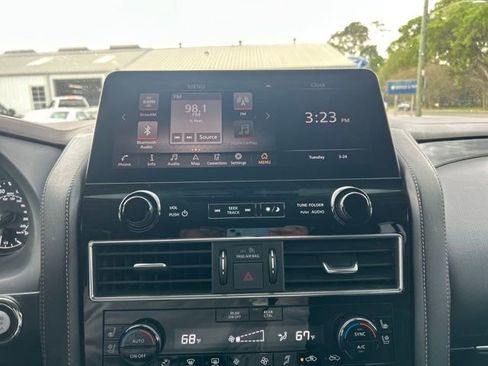 Used 2023 Nissan Armada Platinum w/ Captain's Chairs Package RWD image 18