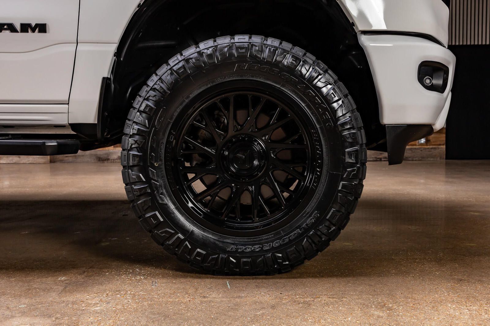 Used 2023 RAM 1500 Big Horn AWD/4WD image 12