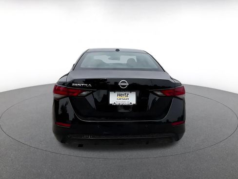 Used 2025 Nissan Sentra SV FWD image 12