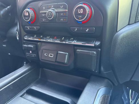 Used 2020 Chevrolet Silverado 1500 LT Trail Boss AWD/4WD image 19