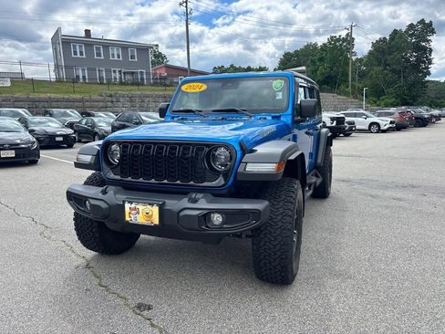 Used 2024 Jeep Wrangler Unlimited Sport AWD/4WD image 3