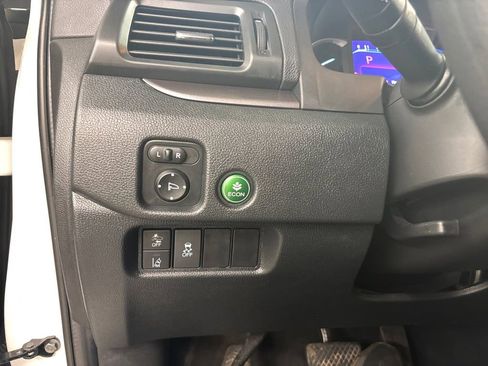 Used 2022 Honda Pilot Sport image 28