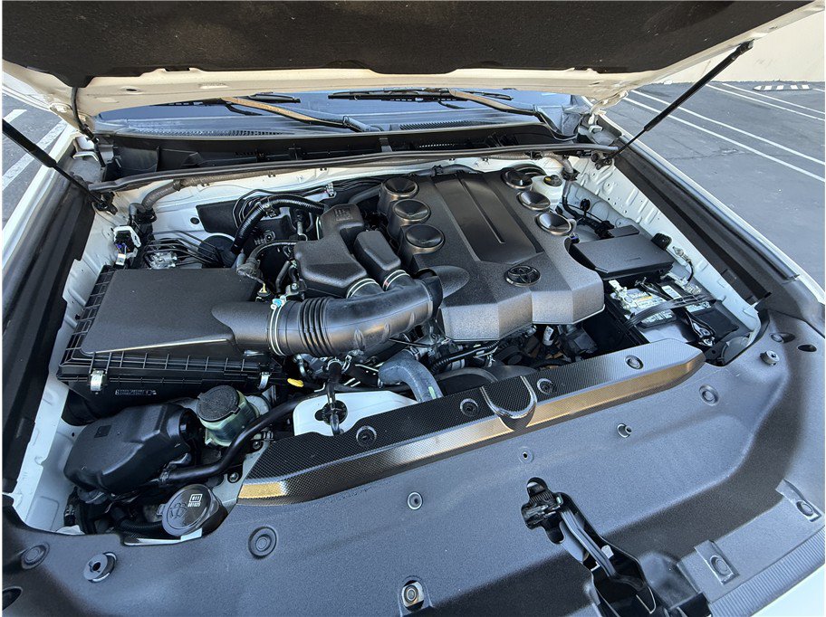 Used 2017 Toyota 4Runner SR5 RWD image 18