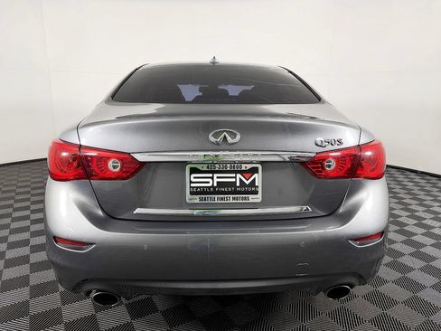 Used 2015 INFINITI Q50 w/ Deluxe Touring Package RWD image 9