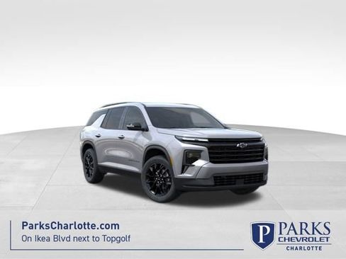 New 2026 Chevrolet Traverse LT w/ Midnight/Sport Edition FWD image 1