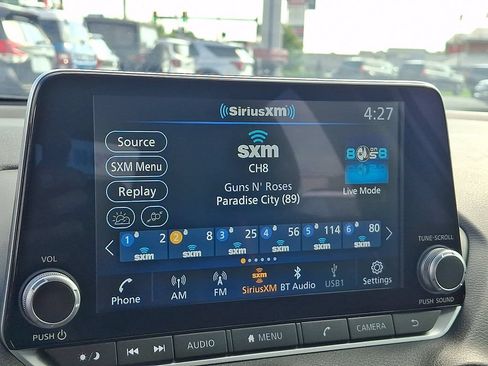 Used 2025 Nissan Sentra SR FWD image 16