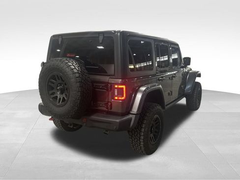 Used 2018 Jeep Wrangler Unlimited Rubicon w/ Steel Bumper Group AWD/4WD image 7