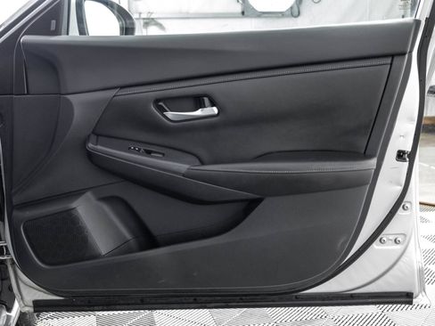 Used 2021 Nissan Sentra S FWD image 39