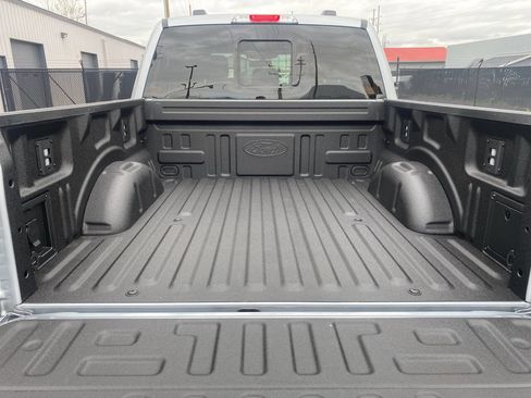 Used 2025 Ford F150 Lariat AWD/4WD image 11