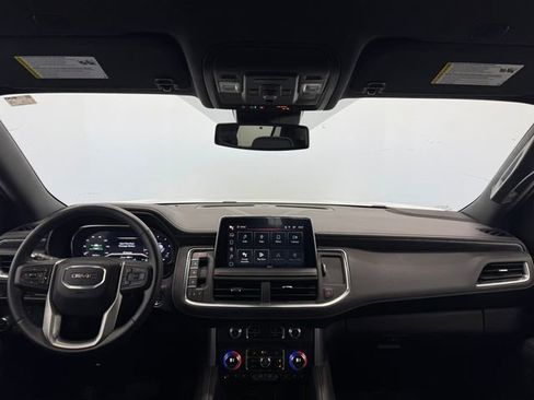 Used 2024 GMC Yukon SLT w/ SLT Luxury Package image 6