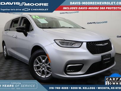 Used 2024 Chrysler Pacifica Touring-L