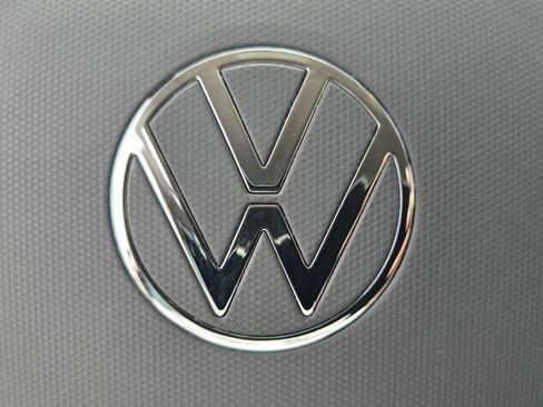 Used 2023 Volkswagen Taos S FWD image 28