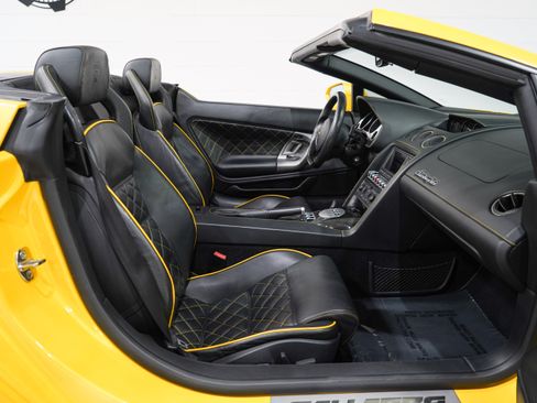 Used 2010 Lamborghini Gallardo LP 560-4 AWD/4WD image 16