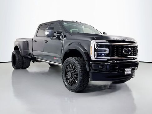 Used 2026 Ford F450 Platinum w/ FX4 Off-Road Package AWD/4WD image 4