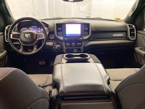 Used 2022 RAM 1500 Big Horn AWD/4WD image 14