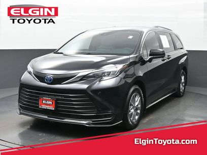 Used 2025 Toyota Sienna LE