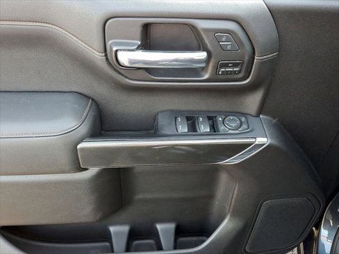 Used 2021 GMC Sierra 1500 AT4 image 10