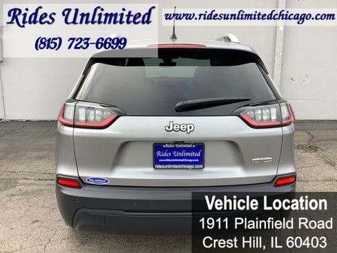 Used 2019 Jeep Cherokee Latitude Plus w/ Comfort/Convenience Group FWD image 5