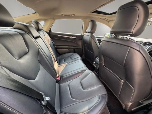 Used 2017 Ford Fusion Energi Titanium FWD image 15
