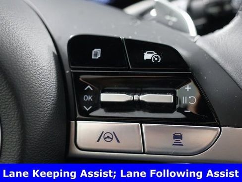 Certified 2024 Hyundai Santa Cruz Limited image 12