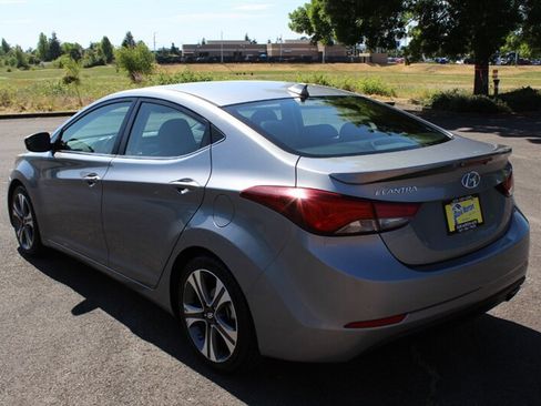 Used 2015 Hyundai Elantra Sport w/ Option Group 04 FWD image 3