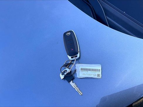 Used 2024 Nissan Sentra SV FWD image 15