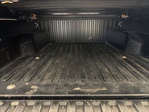 Used 2019 Toyota Tacoma TRD Sport w/ Technology Package AWD/4WD image 6