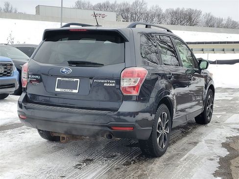 Used 2015 Subaru Forester 2.5i Limited image 3