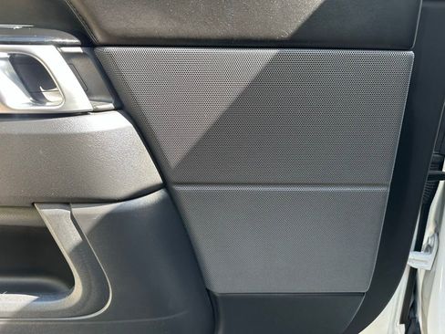 Used 2020 Land Rover Range Rover Sport HSE Dynamic image 32