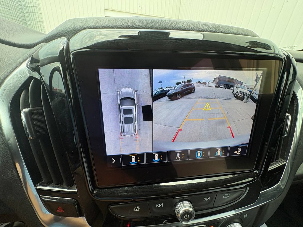 Used 2021 Chevrolet Traverse Premier AWD/4WD image 27